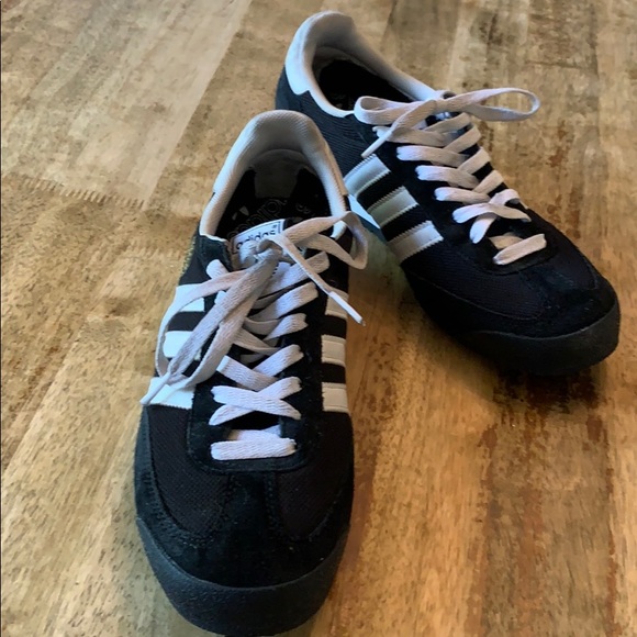 adidas dragon black white